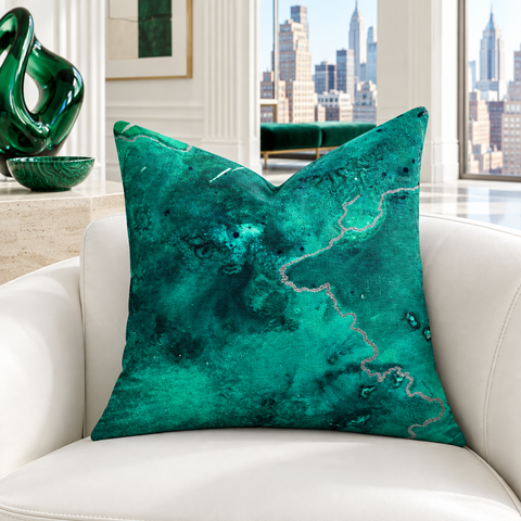 Aquatic 2 - 1 Emerald in a white collector’s room
