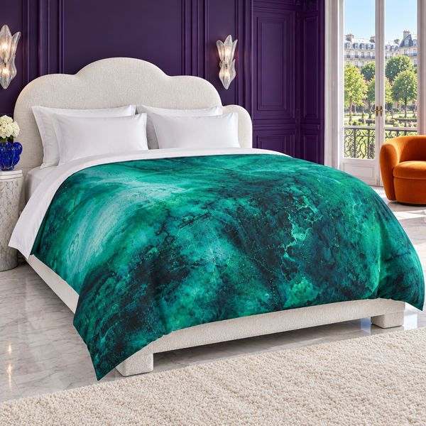 Aquatic 2 Emerald in a violet Paris collector’s apartment