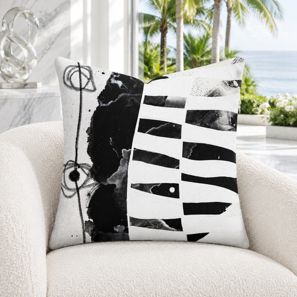 Modern Black White 2-1 pillow in white marble Palm Beach villa