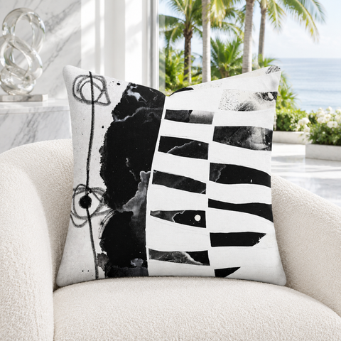 Modern Black White 2-1 pillow in white marble Palm Beach villa