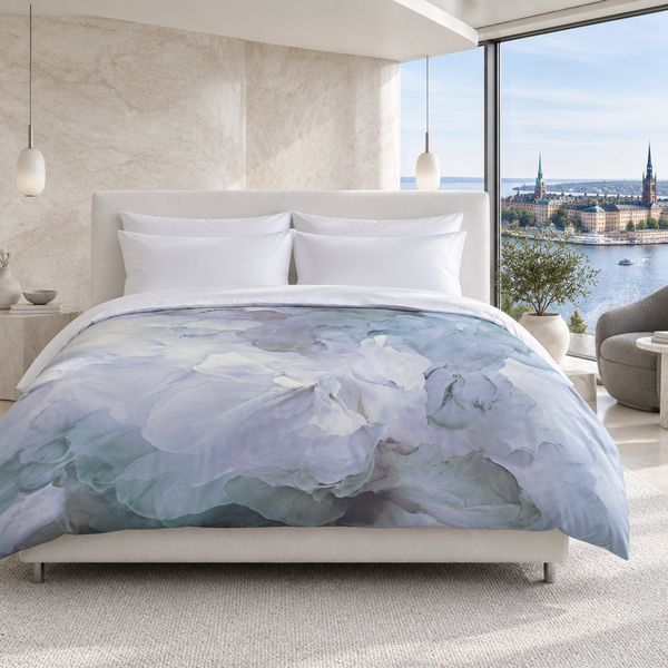 Seaside Garden in a bright Stockholm waterfront suite