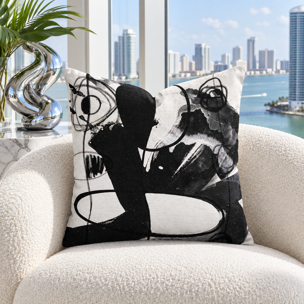 White Miami bayfront room